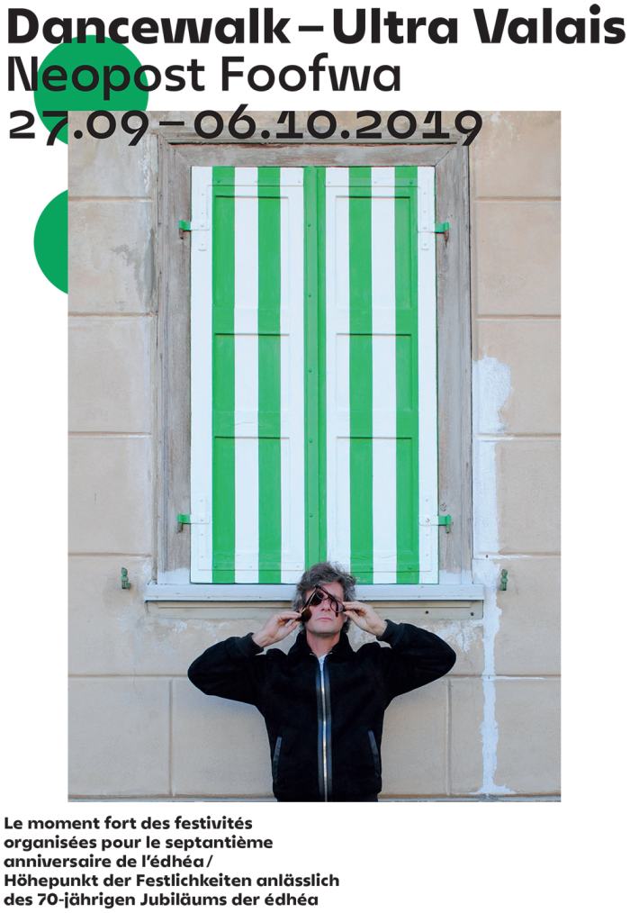 Foofwa d’Imobilité, Hotel Furkablick / Daniel Buren, 2018, © Maëlle Cornut, visuel par Baldinger•Vu-Huu